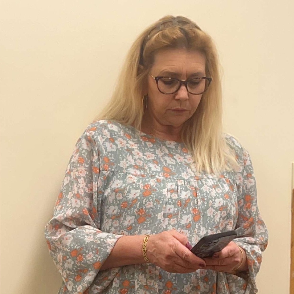 Meet your Posher, Becky